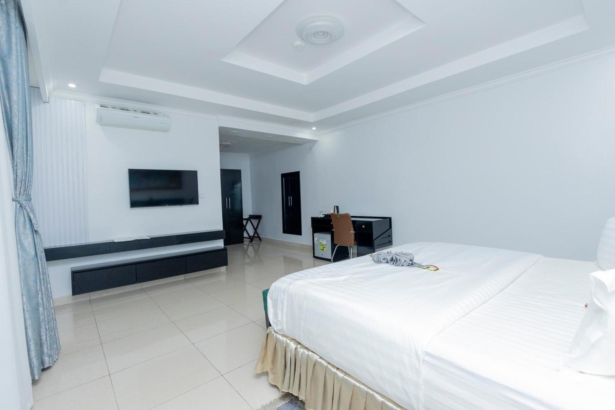 Grazia Apartment Hotel Кігалі Екстер'єр фото